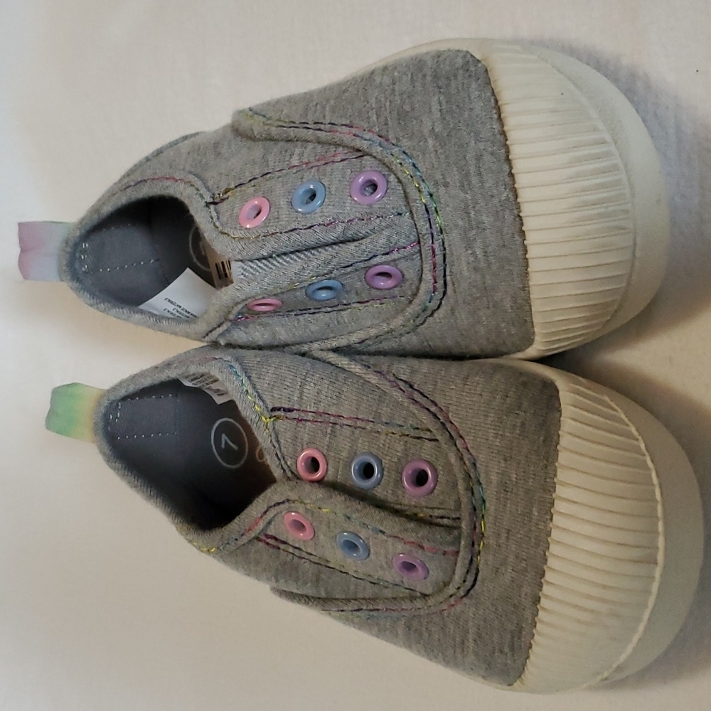 CAT AND JACK GRAY SLIP ON TENNIS SHOES SIZE 7 NWOT